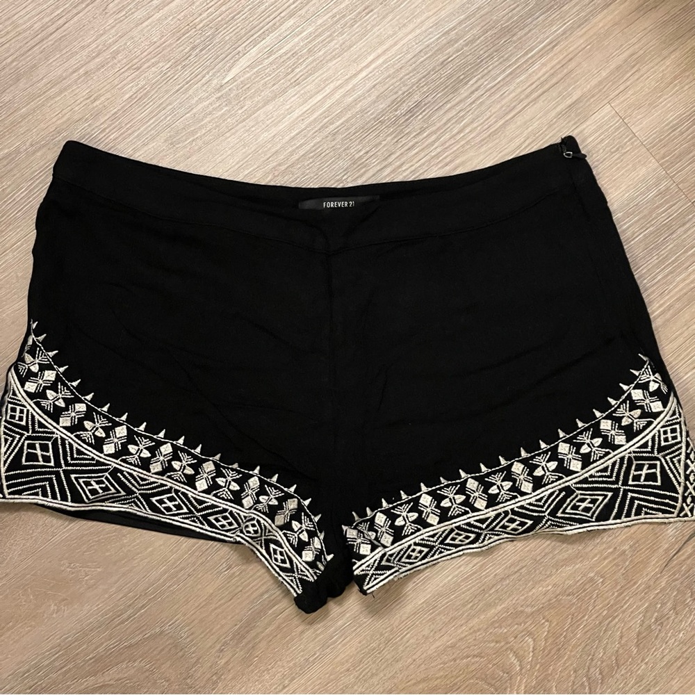 Forever 21 black shorts